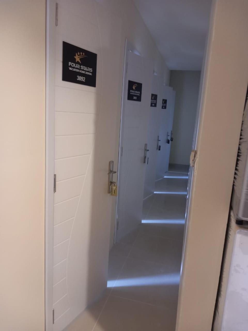Four Stars Hostel 두바이 외부 사진